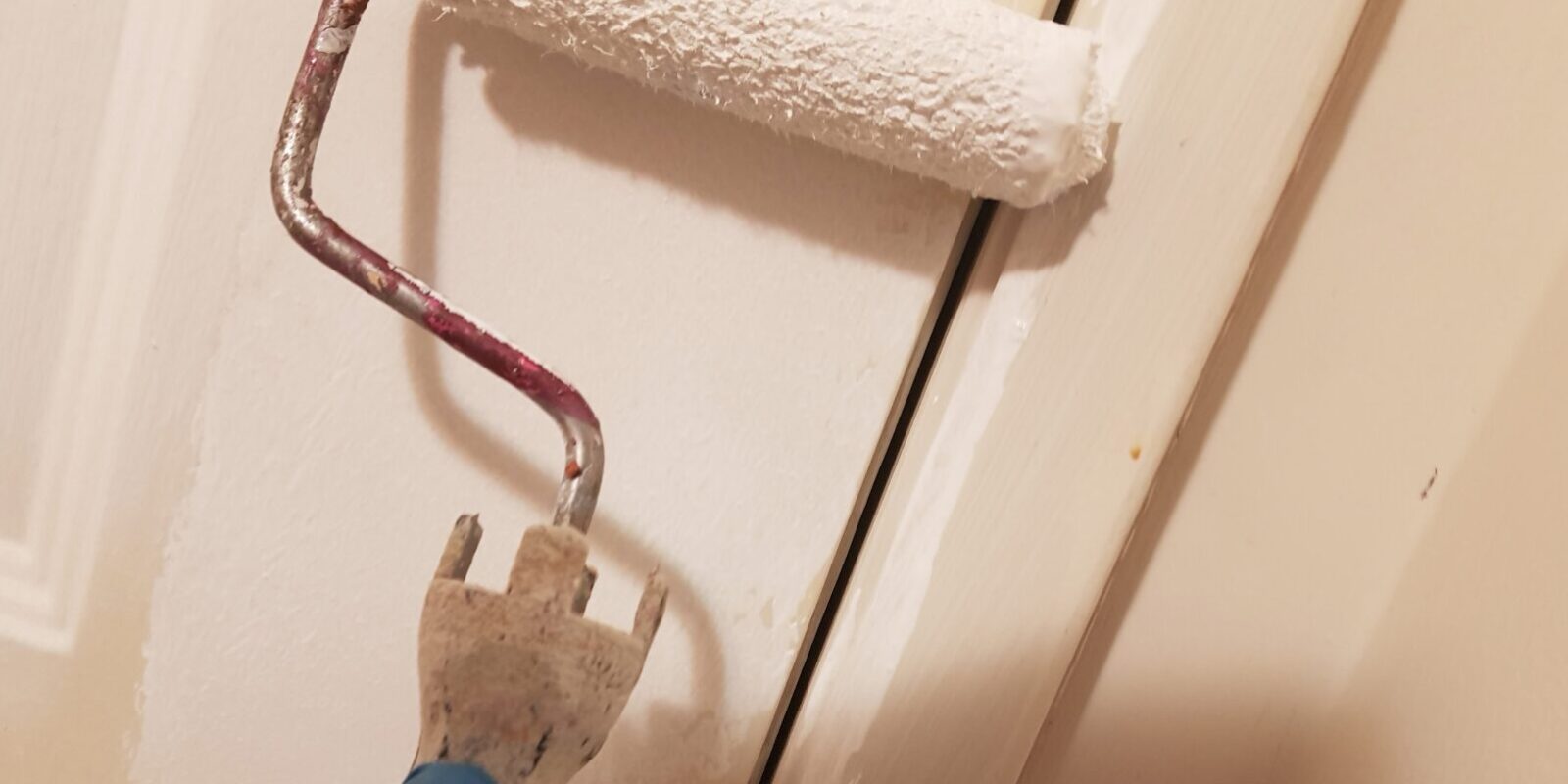 Alte Türen streichen, vorher und nachher: So verleihst du deinen Türen neuen Glanz!