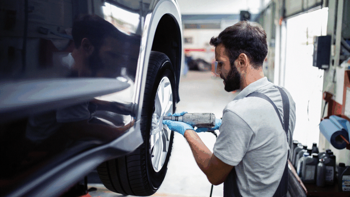 Winterreifenpflicht Österreich für Lkw und Pkw Was du wissen musst, bevor du losfährst 