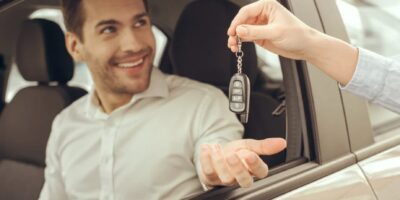 Auto mieten in Abu Dhabi