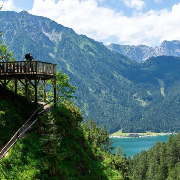 wie tief ist der achensee